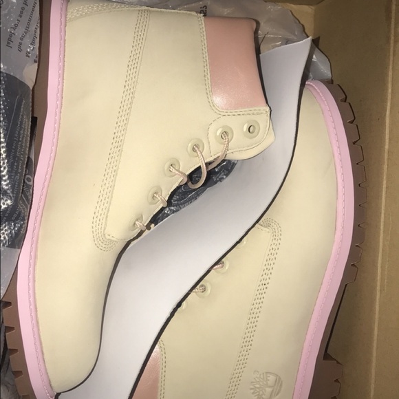 Timberlands - Picture 4 of 4